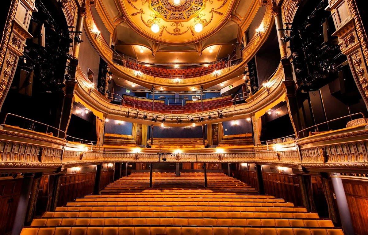The Weir Tickets | Harold Pinter Theatre in London & West End | ATG Tickets
